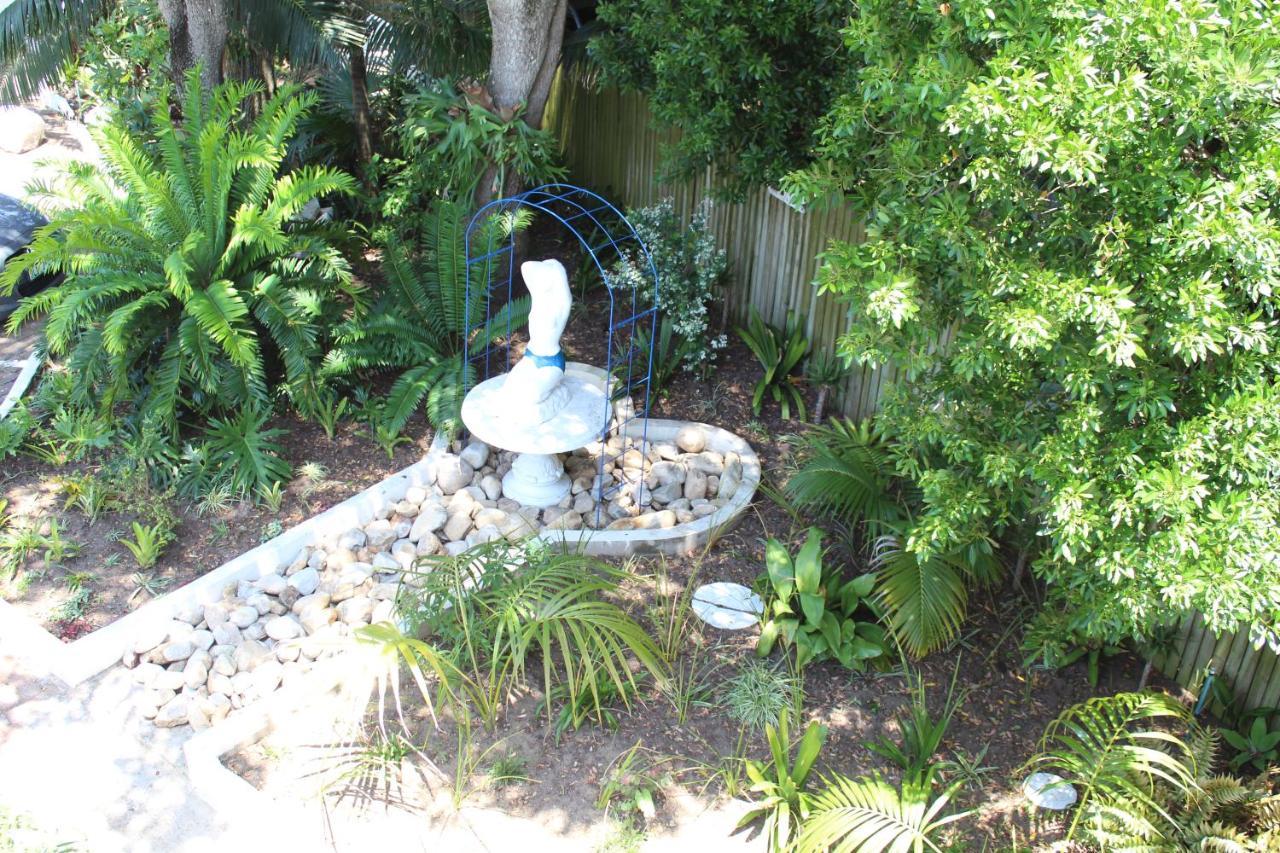Blue'S Guest House - East London Bonza Bay Eksteriør bilde