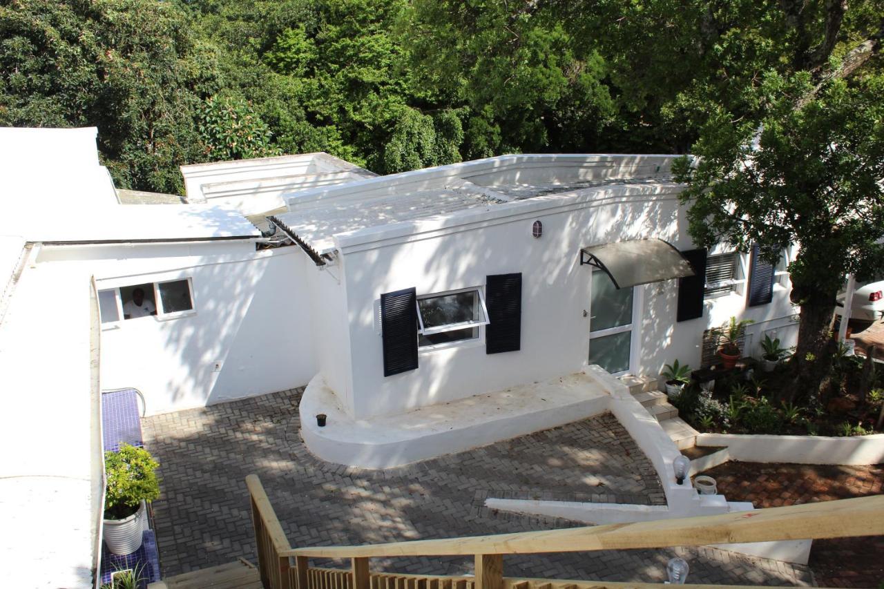 Blue'S Guest House - East London Bonza Bay Eksteriør bilde