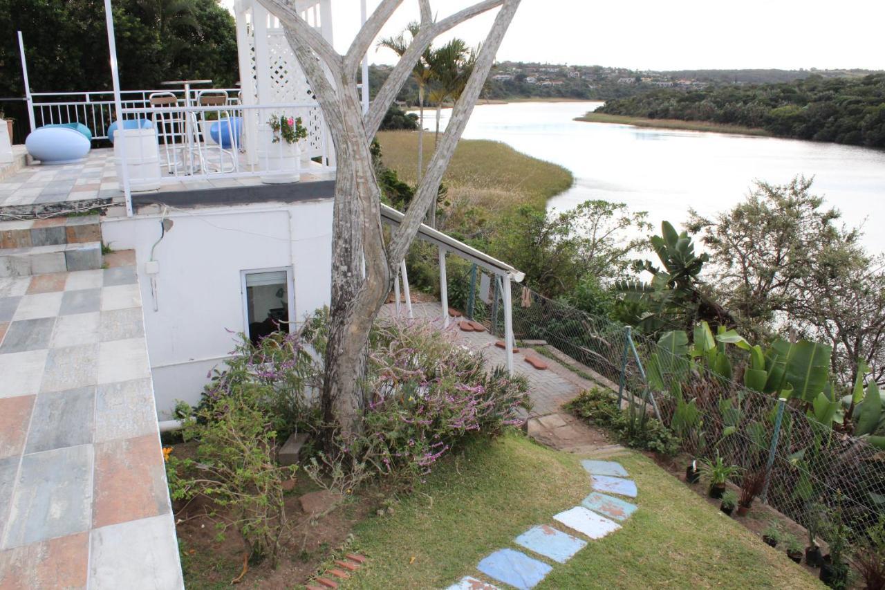 Blue'S Guest House - East London Bonza Bay Eksteriør bilde