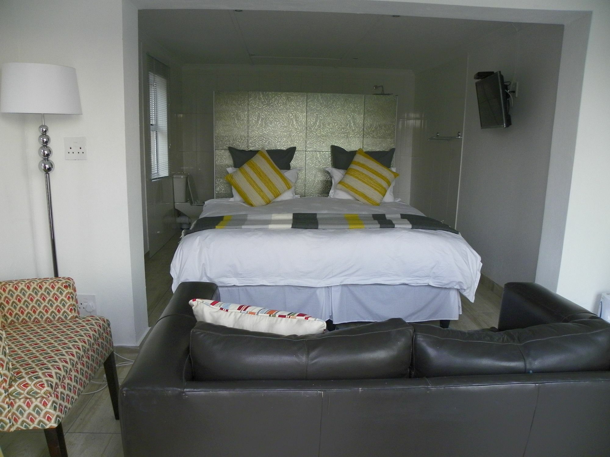 Blue'S Guest House - East London Bonza Bay Eksteriør bilde