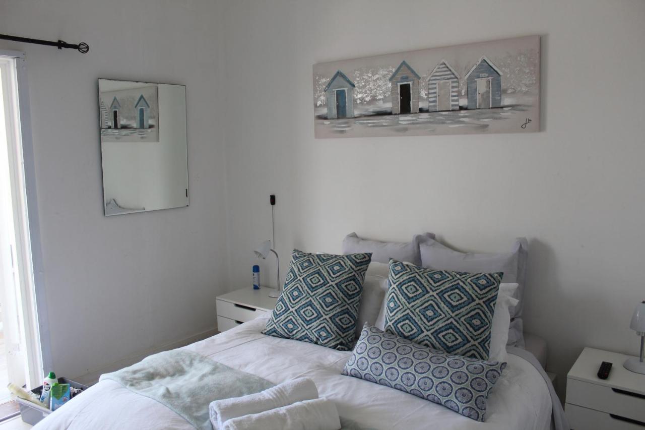 Blue'S Guest House - East London Bonza Bay Eksteriør bilde